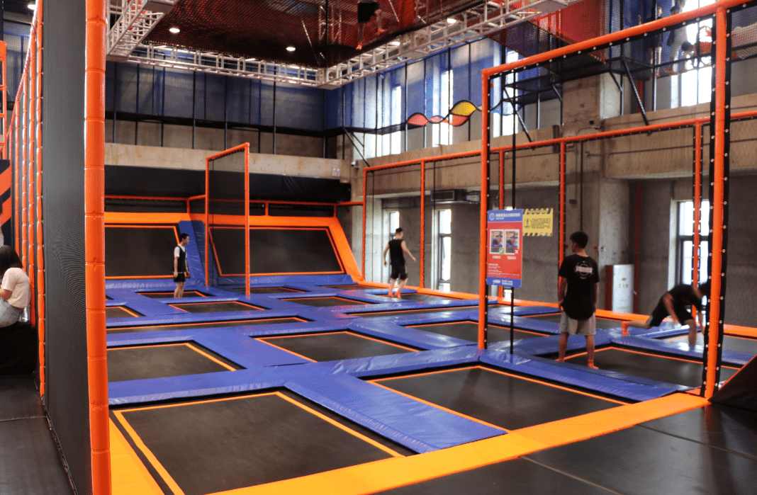 Indoor Trampoline, Industrial  - огляд і ціна Home Gym Yellow